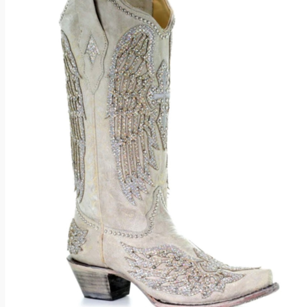 Corral Women's Wing & Cross Studded Wedding Boots. Size 9. Off white.